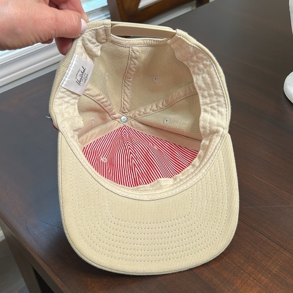 Herschel Supply Co. Cream Embroidered “H” SnapBack Cap - Picture 3 of 12